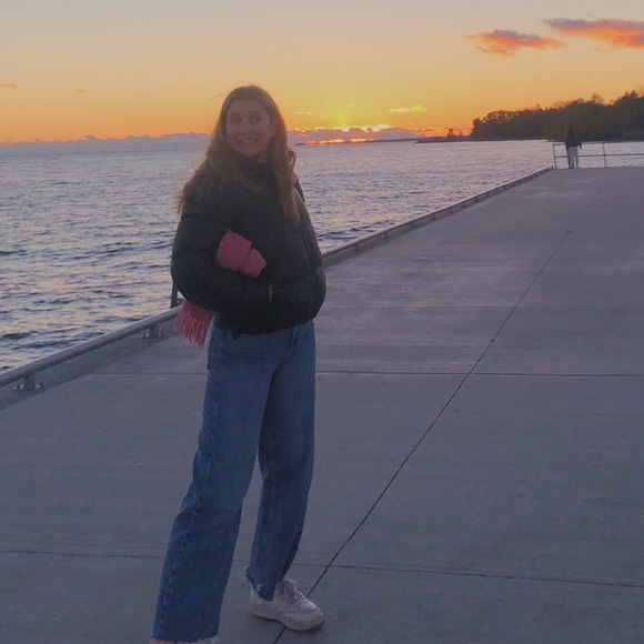 Meet your Posher, Alex - Picture 1 of 1